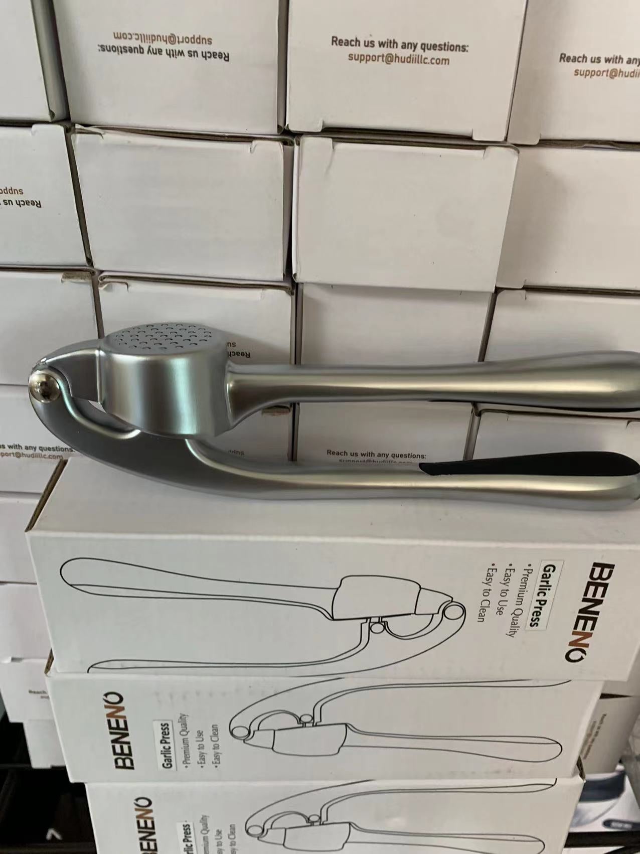 (pi&J-LA000190)garlic press