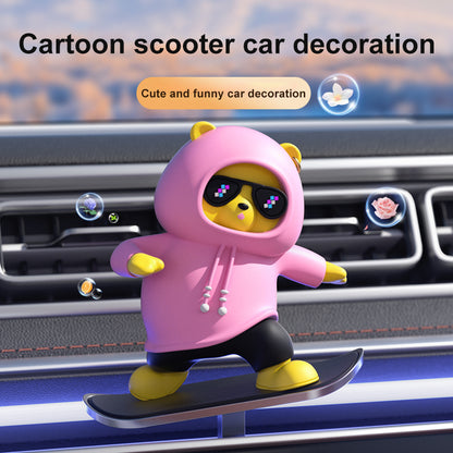 LA000453 Car skateboard bear decoration （车载滑板熊装饰）